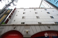 라자호텔 숙박 정보와 주변 관광 명소 및 근처 맛집 여행 정보