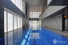 Sinji Myeongsasimni Beach (신지 명사십리해수욕장) - Sightseeing - Korea travel and tourism information