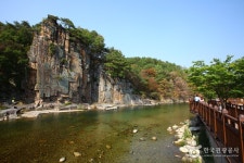Eight Scenic Views of Danyang (단양 팔경) - Sightseeing - Korea travel and tourism information