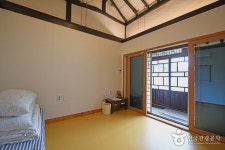 봉황재 한옥 게스트하우스 숙박 정보와 주변 관광 명소 및 근처 맛집 여행 정보