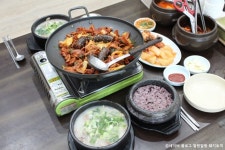 내고향 돌솥 순대국 음식점 정보와 주변 관광 명소 및 근처 맛집 여행 정보