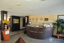 송월파크 숙박 정보와 주변 관광 명소 및 근처 맛집 여행 정보