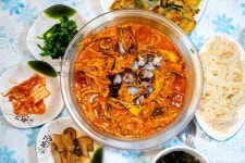 부부횟집 음식점 정보와 주변 관광 명소 및 근처 맛집 여행 정보