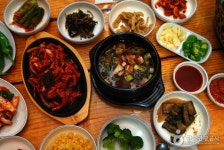 들꽃피는언덕 음식점 정보와 주변 관광 명소 및 근처 맛집 여행 정보