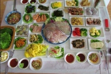유명횟집 음식점 정보와 주변 관광 명소 및 근처 맛집 여행 정보