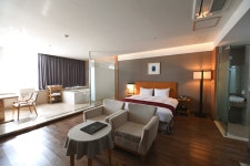 호텔 라온제나 숙박 정보와 주변 관광 명소 및 근처 맛집 여행 정보