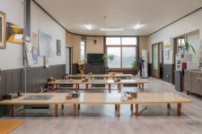 약수돌집 음식점 정보와 주변 관광 명소 및 근처 맛집 여행 정보