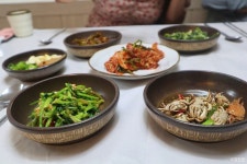 모란추어탕 음식점 정보와 주변 관광 명소 및 근처 맛집 여행 정보