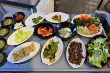 메란명가 음식점 정보와 주변 관광 명소 및 근처 맛집 여행 정보