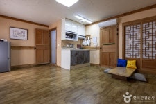 보은 하얀민들레한옥마을 관광 정보와 주변 관광 명소 및 근처 맛집 여행 정보