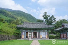 표충사(밀양) 관광 정보와 주변 관광 명소 및 근처 맛집 여행 정보