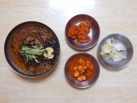 유명식당 음식점 정보와 주변 관광 명소 및 근처 맛집 여행 정보