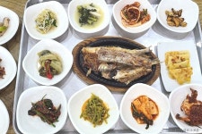 연이네식당 음식점 정보와 주변 관광 명소 및 근처 맛집 여행 정보
