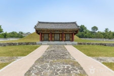 조명군총 관광 정보와 주변 관광 명소 및 근처 맛집 여행 정보