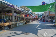 장유전통시장 쇼핑 정보와 주변 관광 명소 및 근처 맛집 여행 정보