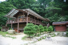国望峰自然休養林（抱川）（국망봉자연휴양림（포천）） - 観光 - 韓国旅行・観光情報
