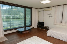 아름다운집 숙박 정보와 주변 관광 명소 및 근처 맛집 여행 정보