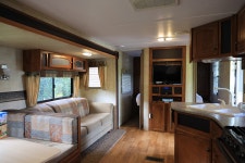 디-포레 카라반 파크 레저스포츠 정보와 주변 관광 명소 및 근처 맛집 여행 정보