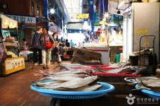영도봉래시장 쇼핑 정보와 주변 관광 명소 및 근처 맛집 여행 정보