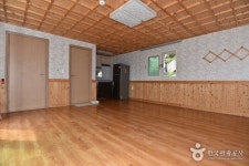 SUNCHEONMAN TRADITIONAL FOLK PENSION [Korea Quality] / 순천만민속한옥펜션 [한국관광 품질인증] - Alojamiento - los viajes e... 