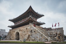 Paldalmun Gate (팔달문) - Sightseeing - Korea travel and tourism information