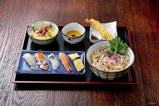 진수사 음식점 정보와 주변 관광 명소 및 근처 맛집 여행 정보