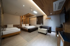 고려호텔 숙박 정보와 주변 관광 명소 및 근처 맛집 여행 정보