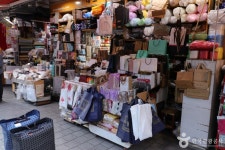 Namdaemun Market Mungu (Stationery) Street (남대문 문구상가) - Compras - los viajes e información turística de Corea