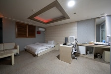 수산궁모텔 숙박 정보와 주변 관광 명소 및 근처 맛집 여행 정보