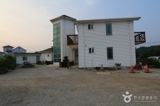 오벨리스크 숙박 정보와 주변 관광 명소 및 근처 맛집 여행 정보