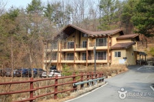 国立龍華山自然休養林（국립 용화산자연휴양림） - 観光 - 韓国旅行・観光情報