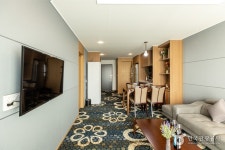 Ramada Plaza by Wyndham Yeosu [Korea Quality] / 라마다프라자 바이윈덤 여수 [한국관광 품질인증/Korea Quality]... 