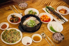 최뼈다구해장국 음식점 정보와 주변 관광 명소 및 근처 맛집 여행 정보
