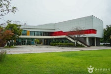 구 조선식량영단 군산출장소 - 주변 여행 및 근처 관광 명소 - 국내 여행 정보와 관광 명소 정보