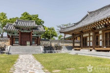 Jinjuseong Fortress (진주성) - Sightseeing - Korea travel and tourism information