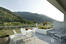 비브릿지 숙박 정보와 주변 관광 명소 및 근처 맛집 여행 정보