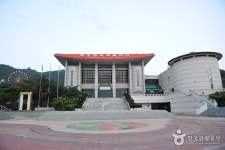 Chunhyang Culture & Art Center (춘향문화예술회관) - Culture - Korea travel and tourism information