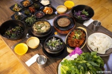 옹기골만찬쌈밥 음식점 정보와 주변 관광 명소 및 근처 맛집 여행 정보
