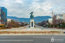 창원광장 관광 정보와 주변 관광 명소 및 근처 맛집 여행 정보