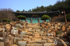 함안 방어산 마애약사여래삼존입상 관광 정보와 주변 관광 명소 및 근처 맛집 여행 정보