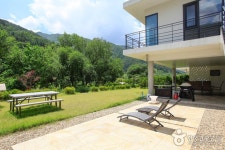 비브릿지 숙박 정보와 주변 관광 명소 및 근처 맛집 여행 정보