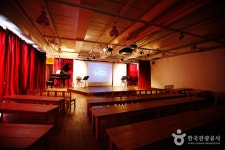 1m Classic Art Hall (1m 아트홀) - Culture - Korea travel and tourism information