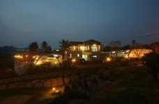 돌고래하우스카라반 레저스포츠 정보와 주변 관광 명소 및 근처 맛집 여행 정보