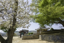 Hongseong Jeongchungsa Shrine (정충사 (홍성)) - Sightseeing - Korea travel and tourism information