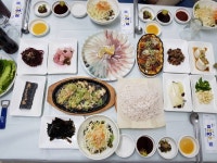 チュクトフェッチプ（[백년가게]죽도집（죽도횟집）） - レストラン - 韓国旅行・観光情報