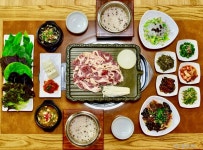 동트락 음식점 정보와 주변 관광 명소 및 근처 맛집 여행 정보