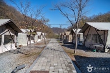 팀업캠퍼스 THE-4Rest 캠핑장 관광 정보와 주변 관광 명소 및 근처 맛집 여행 정보