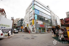 1m Classic Art Hall (1m 아트홀) - Culture - Korea travel and tourism information
