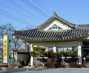  Hahoe Folk Village