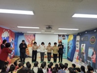 수원시 장안구 정자1동 지역사회보장협의체, 어린이집에서 찾아가는... 장안구 정자1동 지역사회보장협의체, 어린이집에서 찾아가는 영화관... 